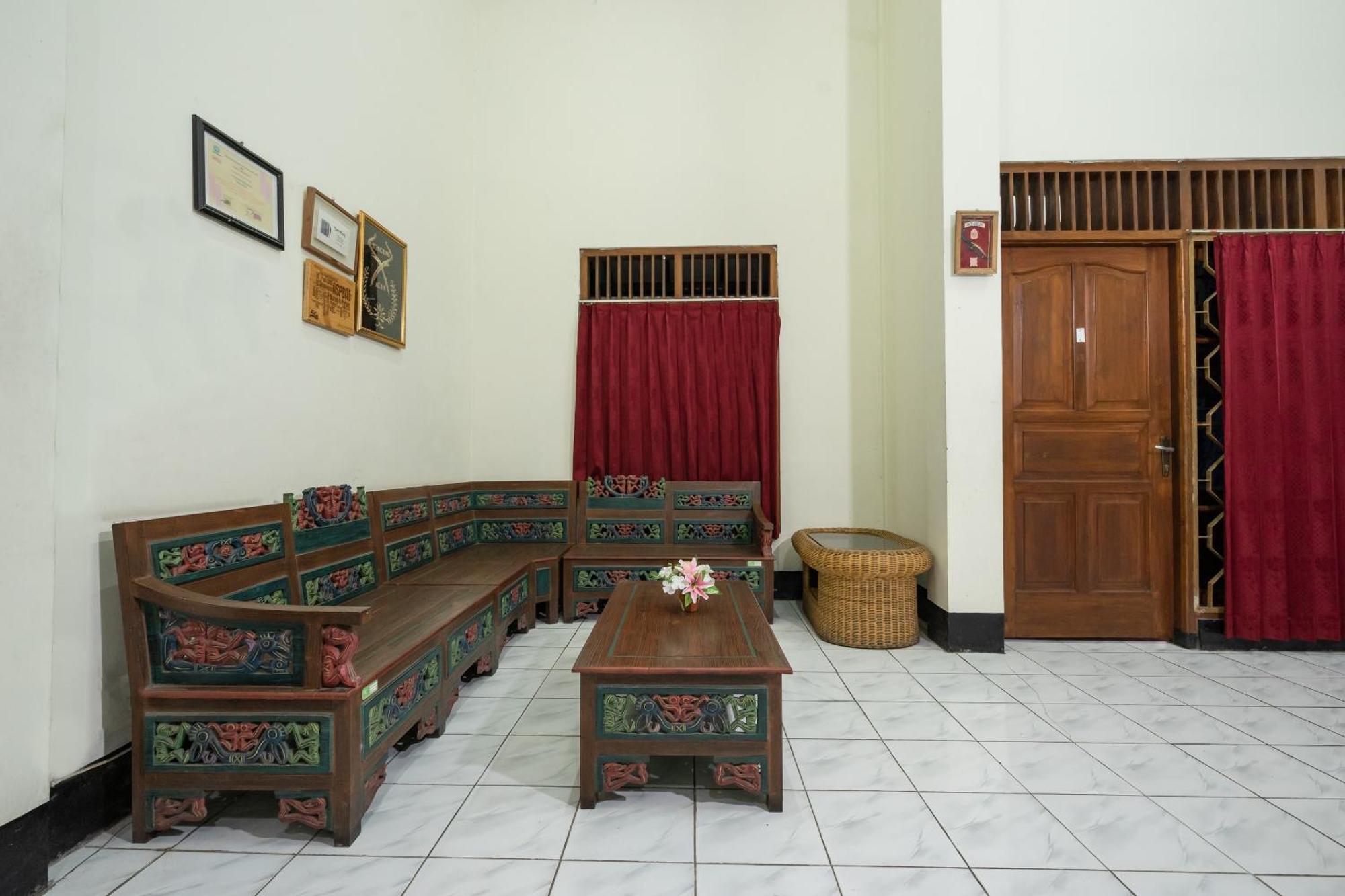 فندق Super Oyo 1778 Omah Duwet Beran Kidul المظهر الخارجي الصورة